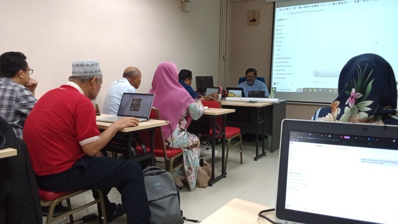 Penyertaan dalam kursus AI dan pemasaran digital di IKMa Johor Bahru bagi membangunkan keupayaan pemasaran koperasi.